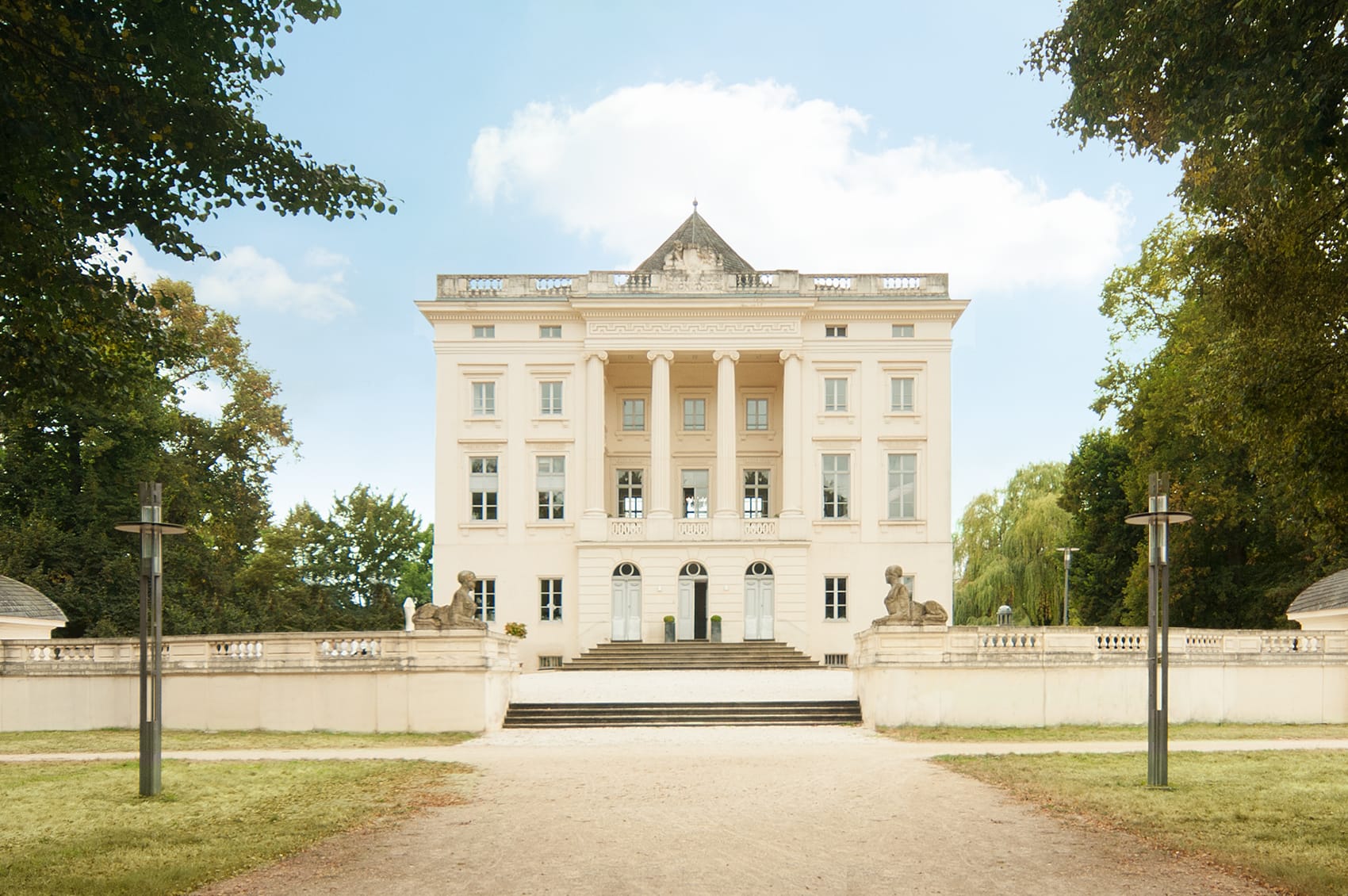 Föhr: Stuckgeschäft Bautenschutz – Schloss Monaise